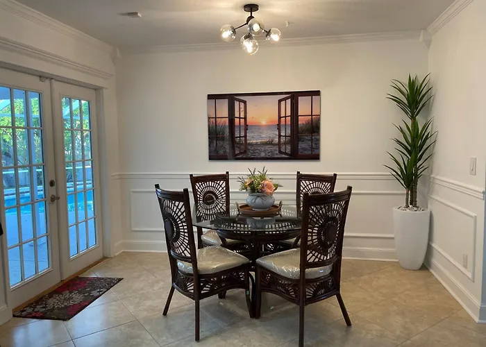 House With Heated Pool Near To Florida Beaches